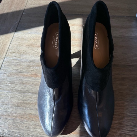 NWOT coach black leather booties - Picture 2 of 7